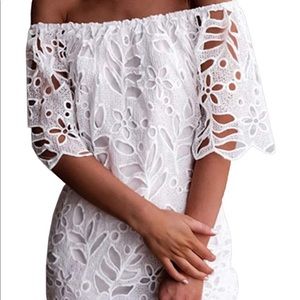 Women’s white dress small